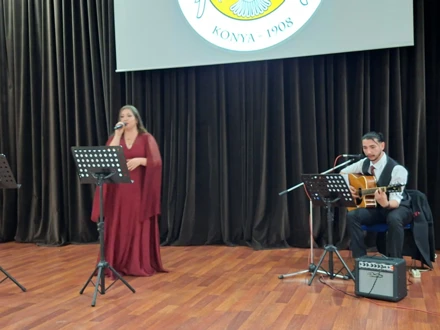 Selçuk Üniversitesi Rus Dili ve Edebiyatı Bölümünde Mezuniyet Coşkusu